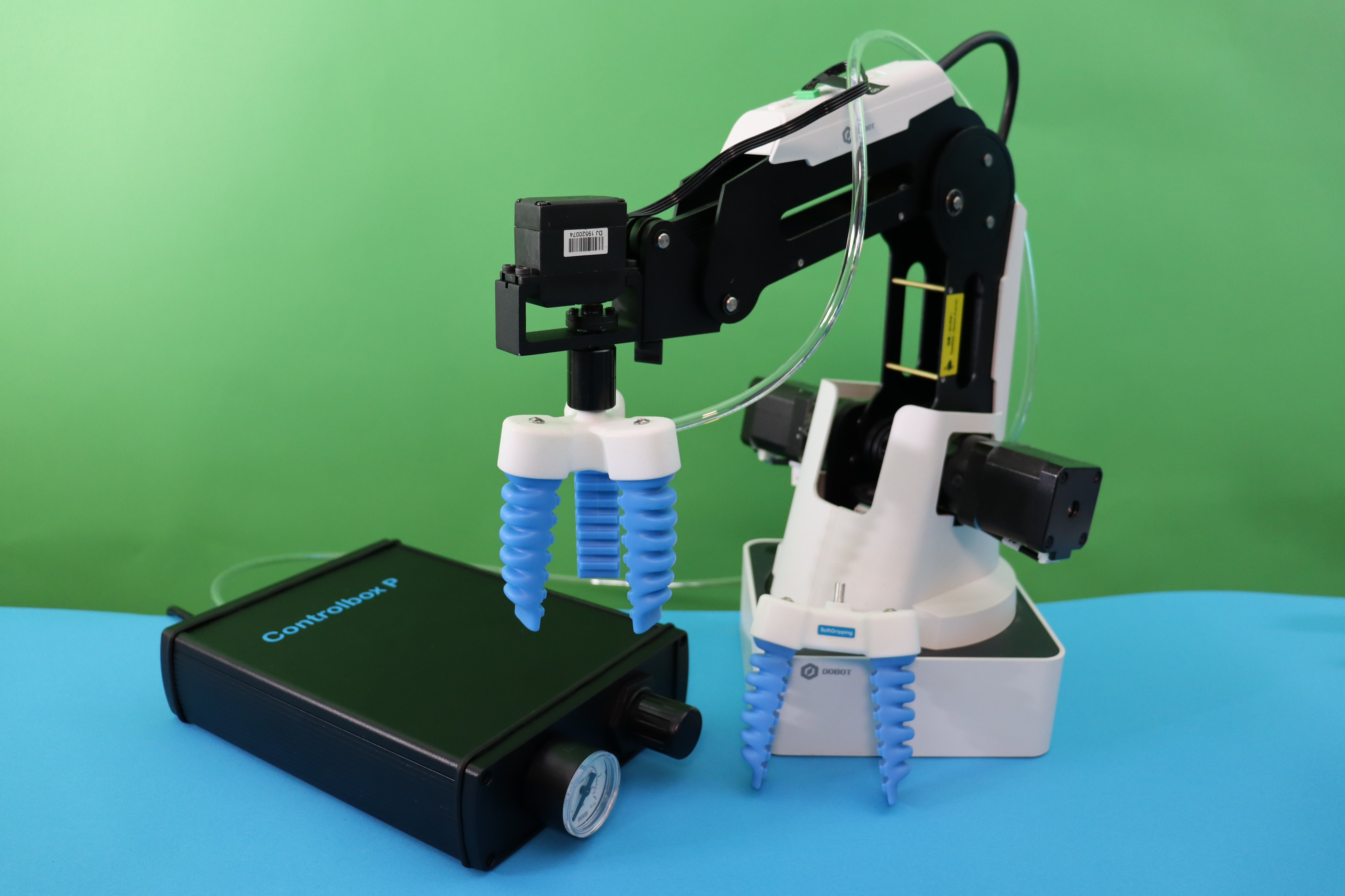 Pneumatischer Controller mit Pumpe. Geeignet für Cobots, Roboter auf beweglichen Plattformen und Universitätsanwendungen
